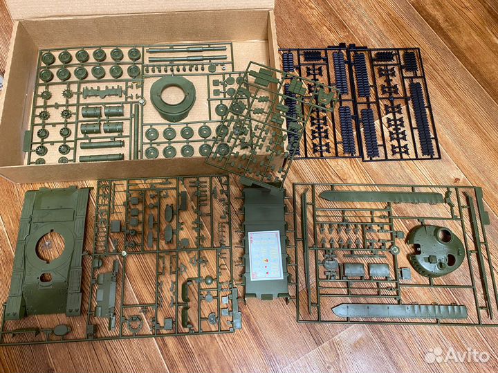 Модель основного боевого танка Т-80бв