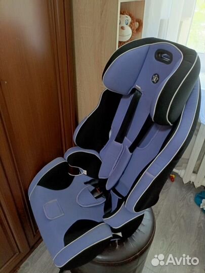 Автомобильное детское кресло от 9 до 36 кг
