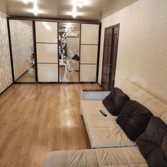 2-к. квартира, 58 м², 3/10 эт.