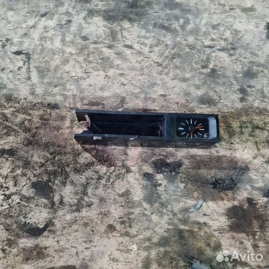 Часы nissan Serena c23