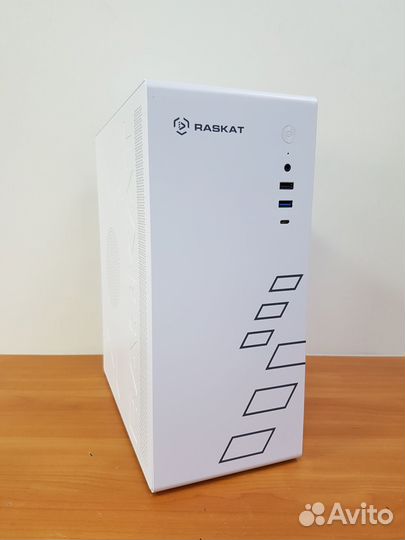 Компьютер AMD Ryzen3 Pro 2200G 3.7GHz/4core/16Gb R