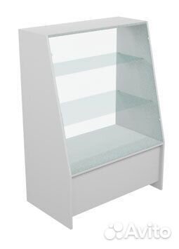 Наклонная стеклянная витрина