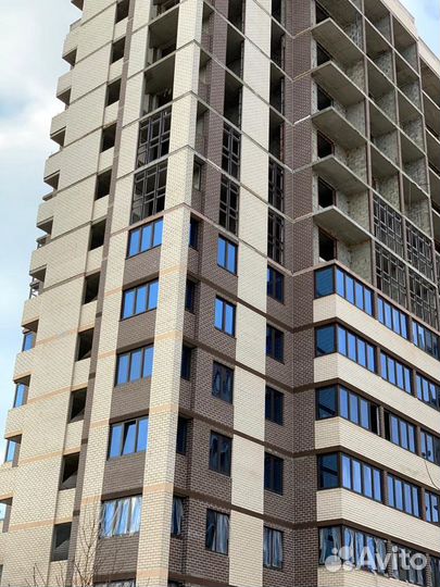 Белый облицовочный кирпич