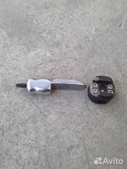 Противоугонный блокиратор руля