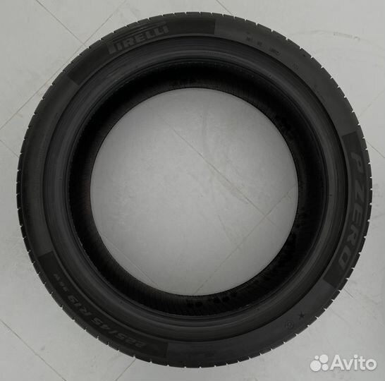 Pirelli P Zero II 225/45 R19