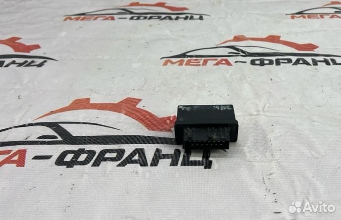 Реле топливного насоса Citroen C4 хэтчбек 5FW