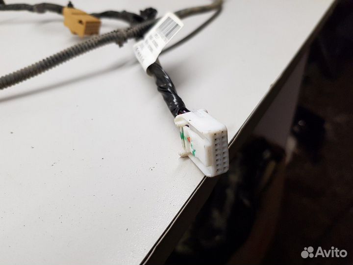 Электропроводка (заднего бампера) (Geely Atlas)