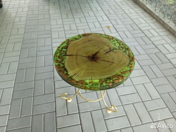 Журнальный столик из эпоксидной смолы