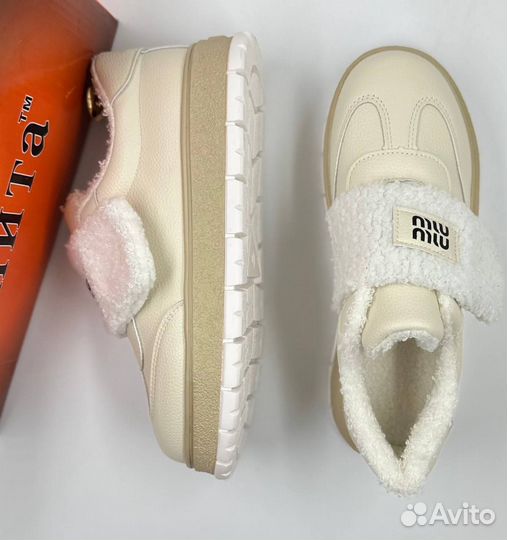 Полуботинки miu miu c мехом