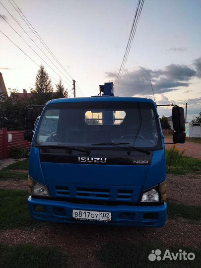 Isuzu NQR75 с КМУ, 2010