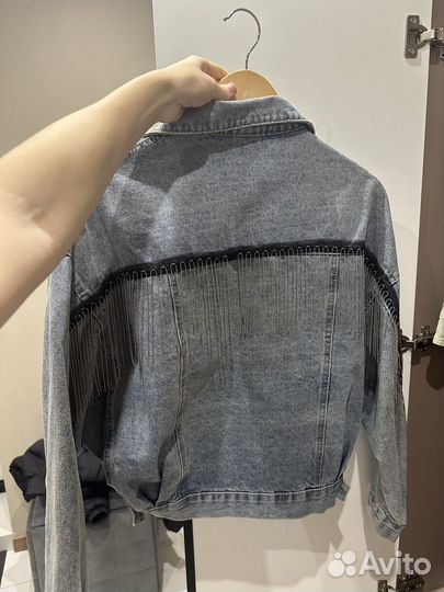 Джинсовая куртка