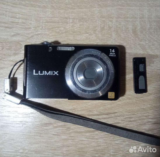 Фотоаппарат Panasonic Lumix DMC-FS16+Зарядка