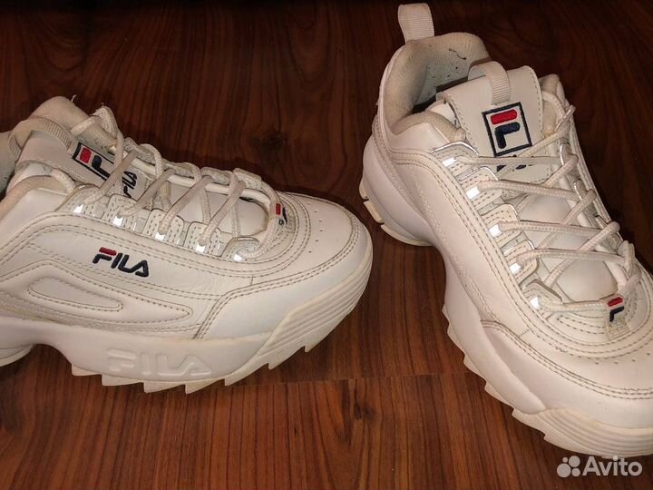 Fila Белые женские кроссовки Disruptor 2 Premium