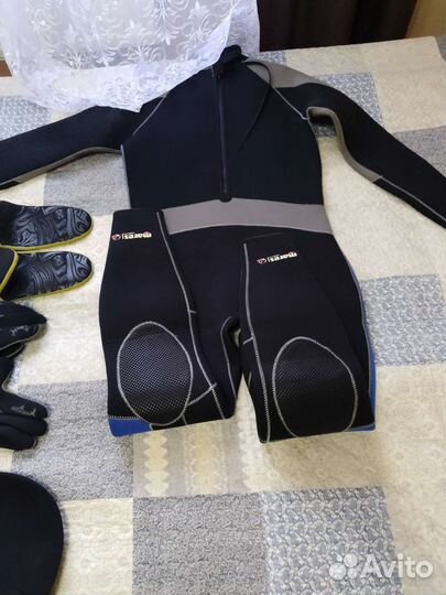 Костюм для подводного плавания