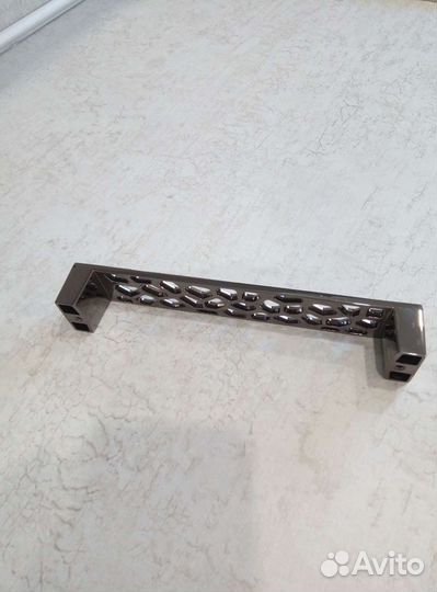 Ручки мебельные