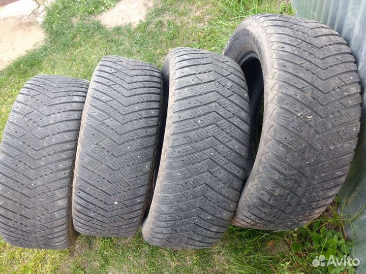Goodyear UltraGrip Ice Arctic SUV 265/60 R18 114T