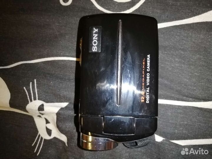 Sony V8 digital video camera 12.0 megapixel