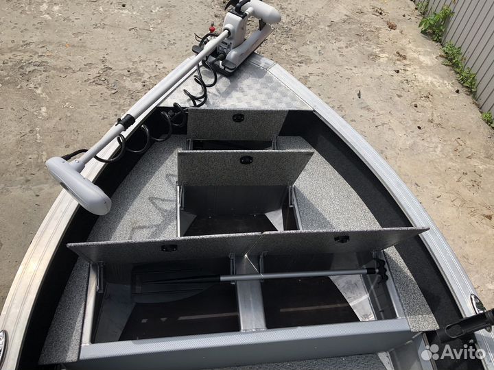 Моторная лодка