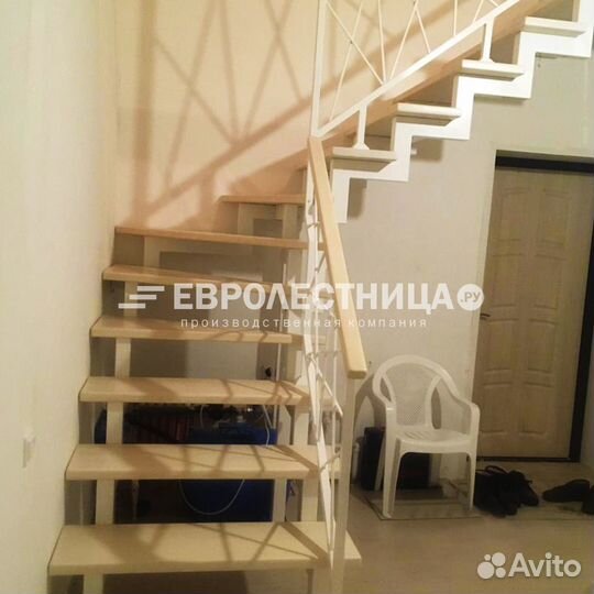 Лестница на второй этаж