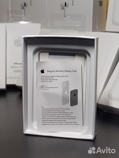 Повербанк Apple MagSafe BatteryPack