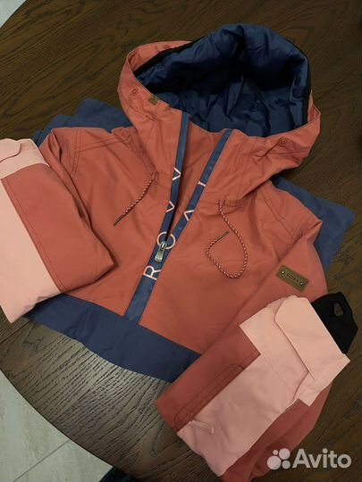 Куртка женская горнолыжная