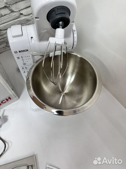 Кухонная машина Bosch MUM4 MUM4407 новая