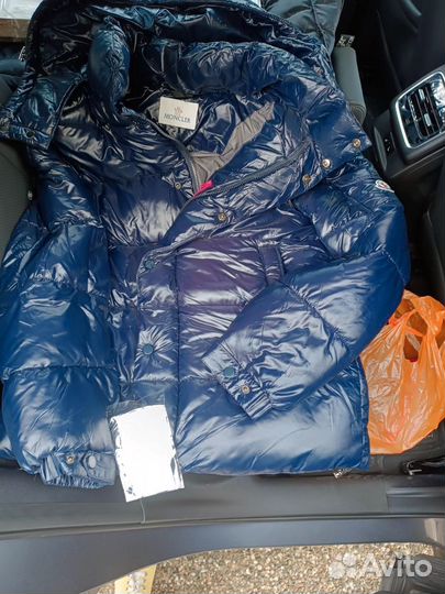 Пуховик moncler