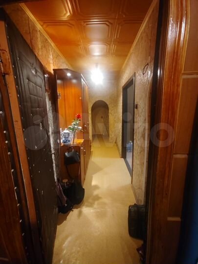 2-к. квартира, 63 м², 8/10 эт.