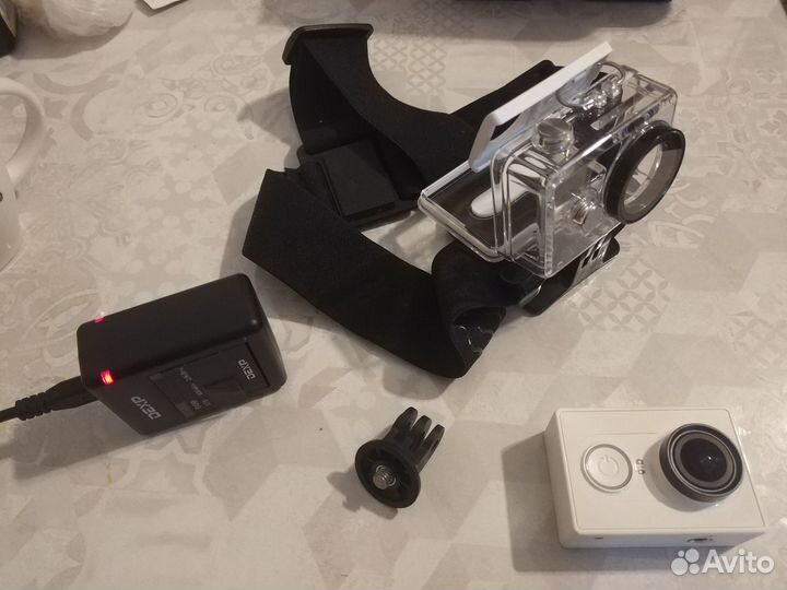 Экшен камера xiaomi yi