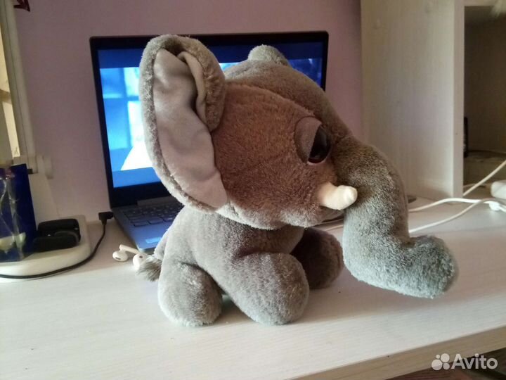 Плюшевый слоник