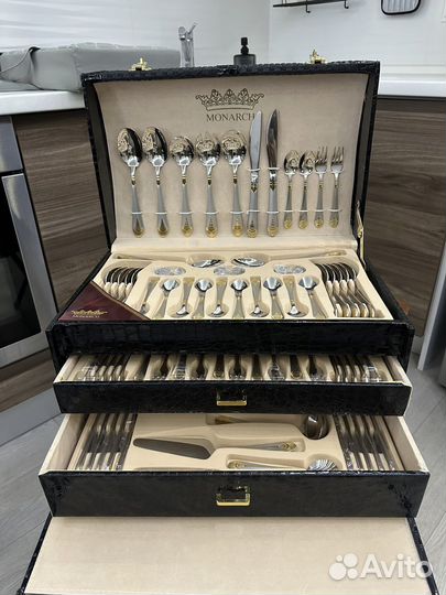 Набор столовых приборов monarch