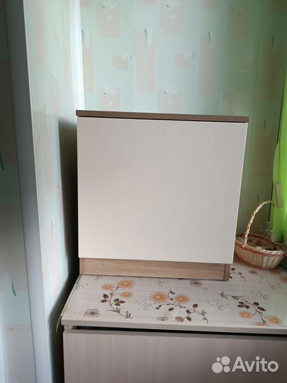 Ящик, шкафчик