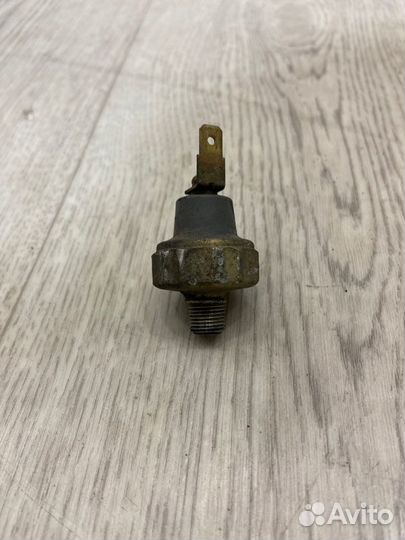 Датчик давления масла Mitsubishi Lancer 9 CS5W