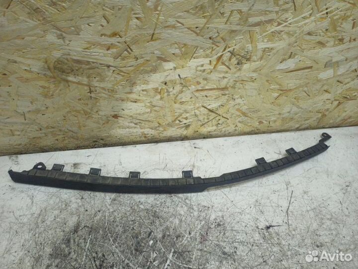 Губа бампера передняя правая Opel Insignia хетчбэк