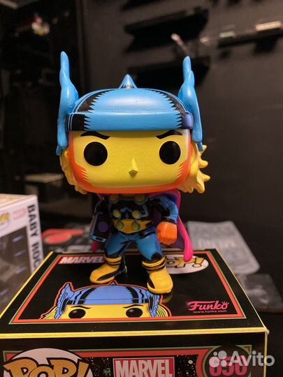 Thor Bobble-head Black Light (оригинал)