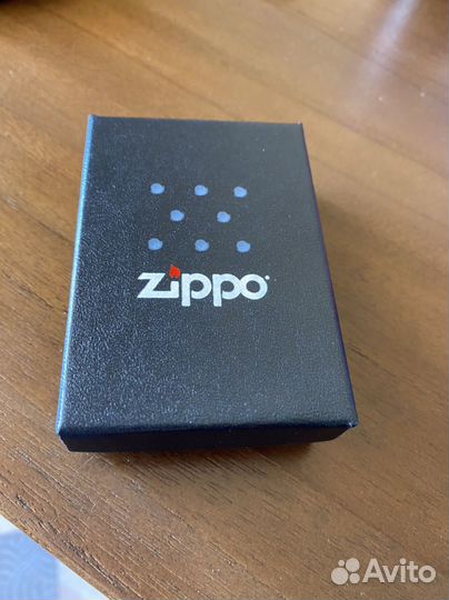 Бензиновая зажигалка zippo