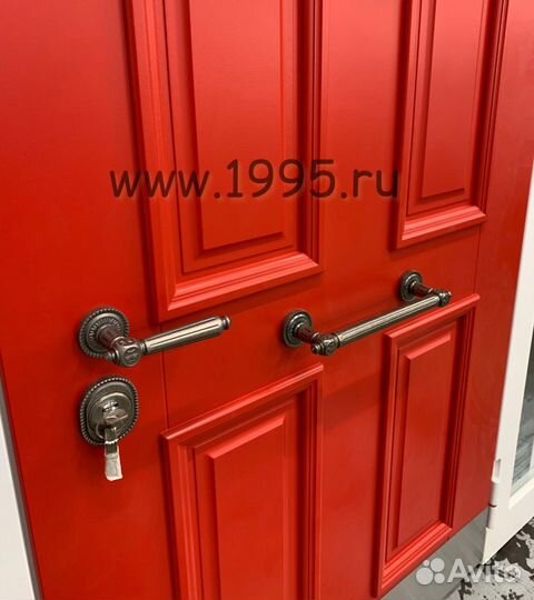 Стальная дверь в дом