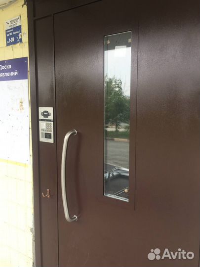 Дверь металлическая (домофонная, тамбурная и др.)