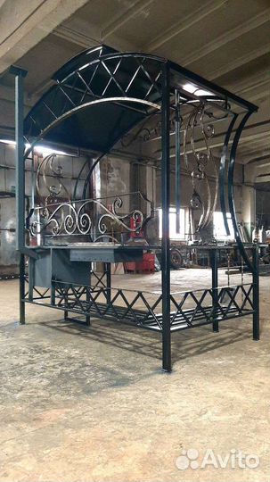 Кованые мангалы с крышей