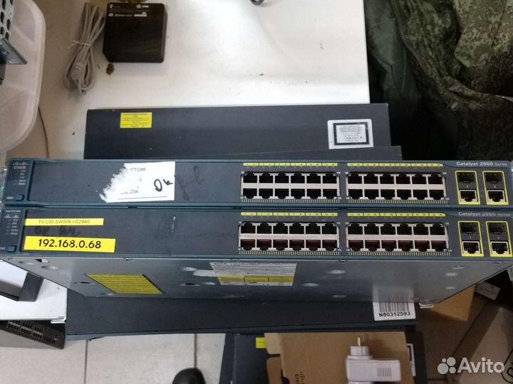 Cisco WS-C2960-24TC-L