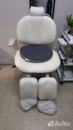 Педикюрное кресло на гидравлике бу