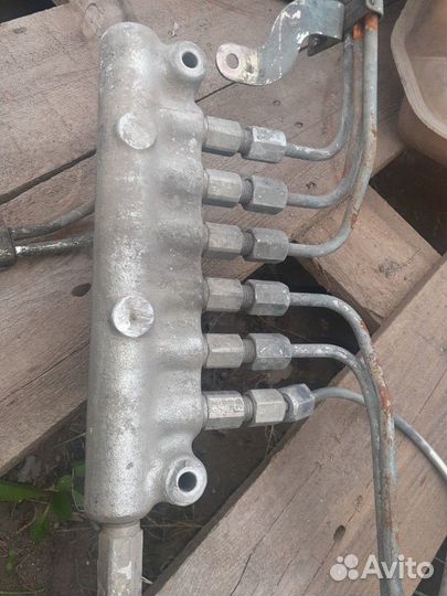 Рампа топливная howo евро 4 в исправном состоянии