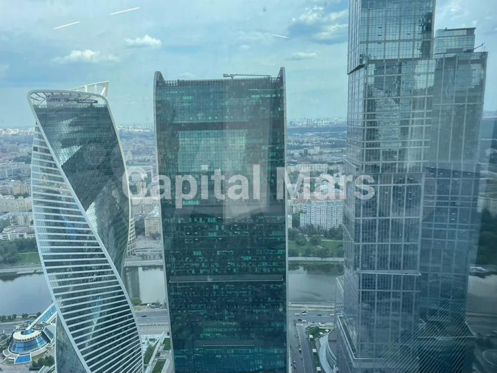 5-к. квартира, 89 м², 58/95 эт.