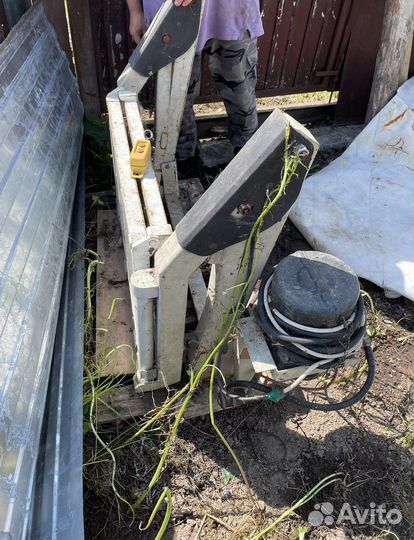 Аппарель гидро подъемник Ниссан Ваннет