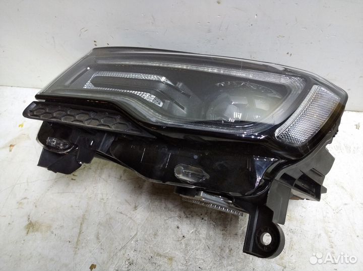 Фара правая jeep grand cherokee SRT8 WK2 2013-2022