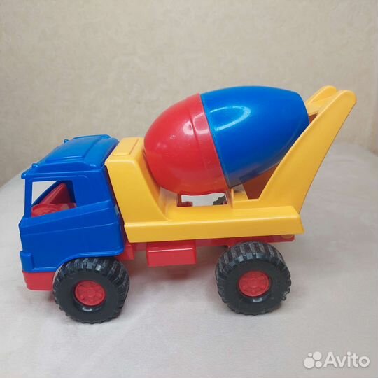 Грузовик,Бетономешалка 