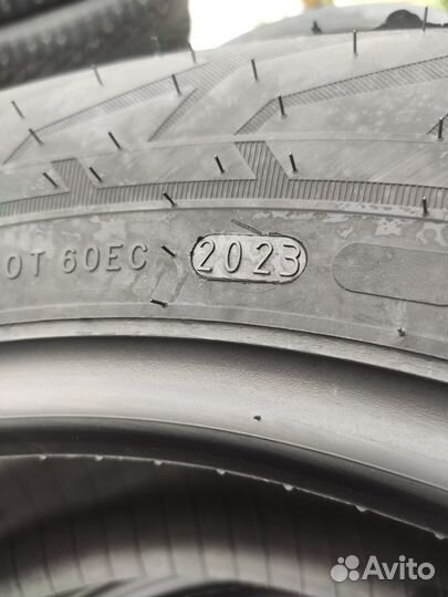 Nokian Tyres Nordman 7 SUV 235/65 R17 108T