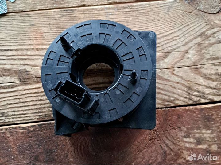 Шлейф подрулевой Вольксваген Поло седан 5 RUS 2012