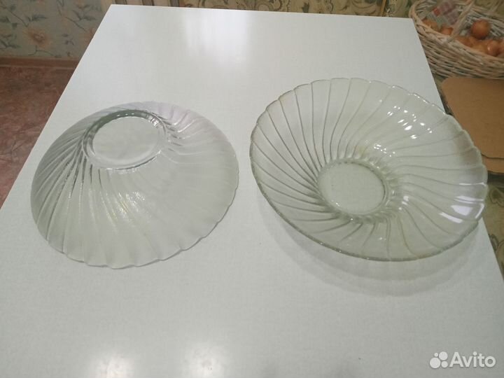 Блюда разных диаметров толстое стекло