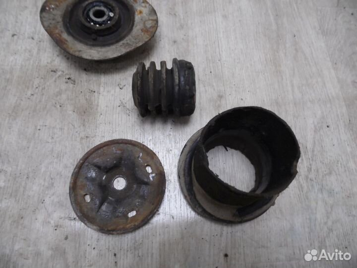 Опора переднего амортизатора Daewoo Nexia 1995-201